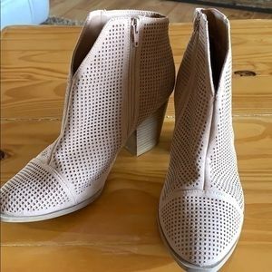 Ankle Boots Mauve Toned Ankle Boots size 8.5